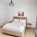 Mataj Oda ve Kahvaltı *