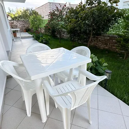 Bed and breakfast Mataj 3*